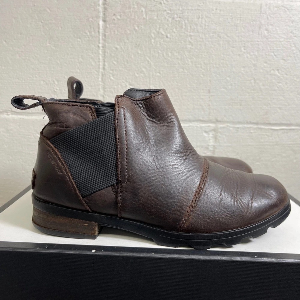 Sorel‎ Emelie NL2671 Brown Chelsea Ankle Boots Waterproof Pull On Women's 7 US